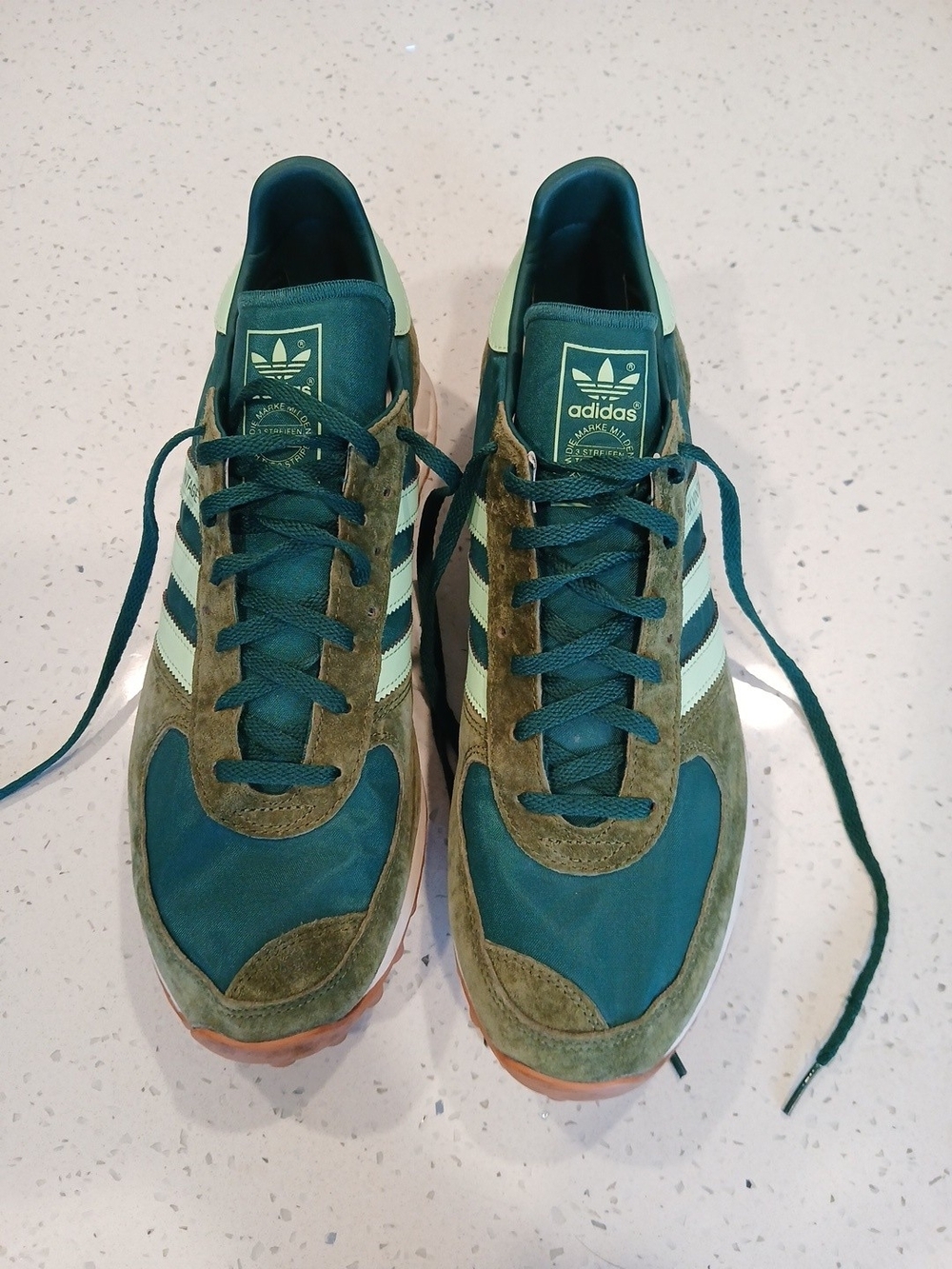 adidas Men’s Green Suede & Textile Runner - Green/White